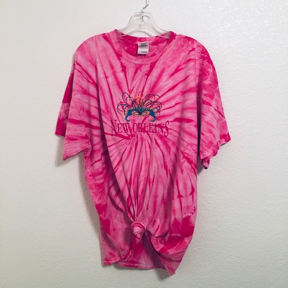 👚VTG embroidered tye dye New Orleans Tee